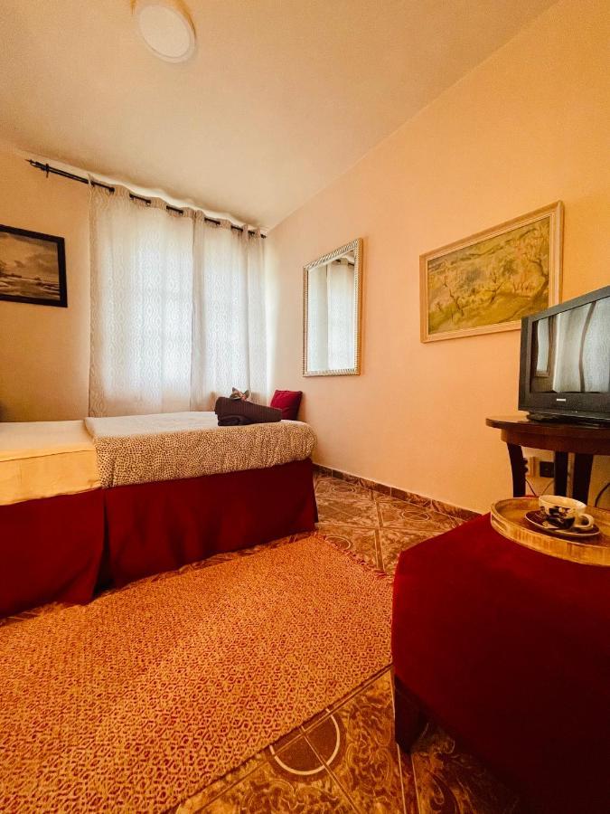 Hotel Katalin Panzio Budapest Esterno foto